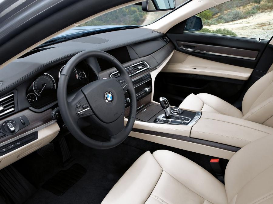 BMW ActiveHybrid 7 2009 года  (фото 31 из 41)